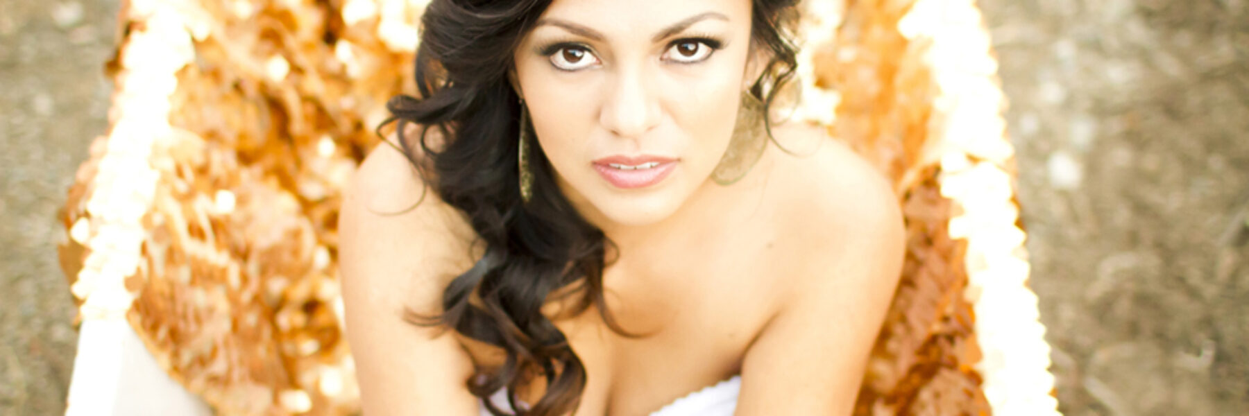 The Best Boudoir Photographer Makes Taking Romantic and Classy Photos Easy + Behind the Scenes Video!